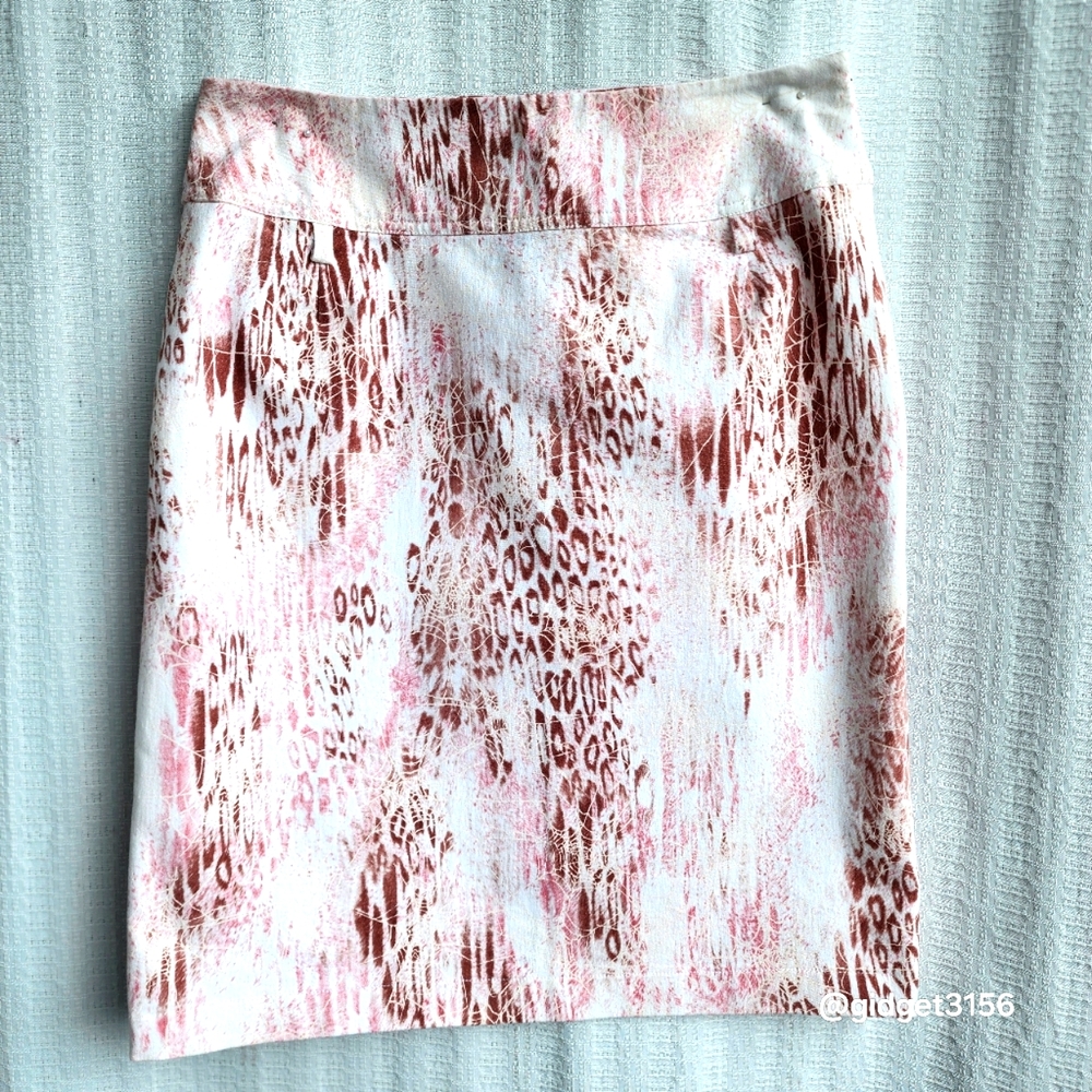 🪼EUC WHITE/PINK/BROWN ANIMAL PRINT STRETCH PENCIL SKIRT BY CHAMPAD - SIZE SMALL